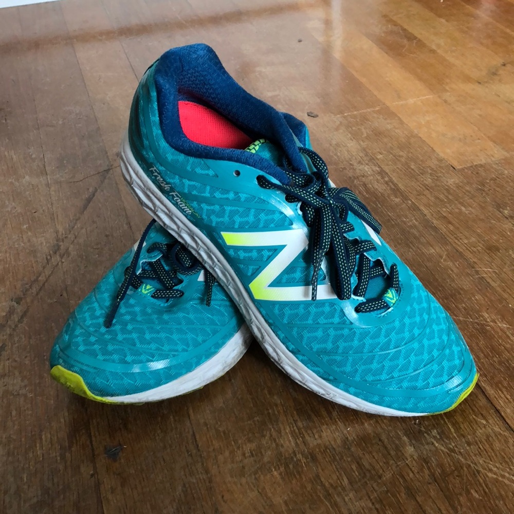 New balance fresh foam boracay running shoe